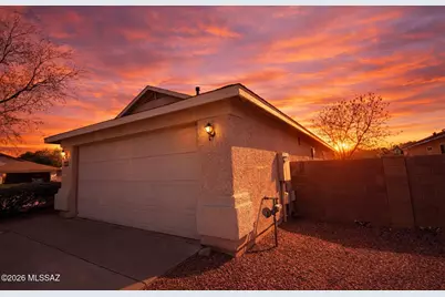 8170 E Sundew Drive, Tucson, AZ 85710 - Photo 3