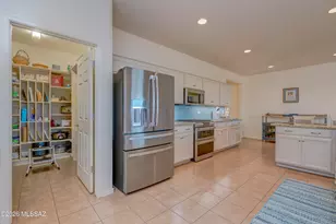 38676 S Running Roses Ln, Tucson, AZ 85739 - Photo 11