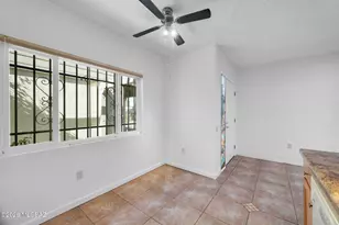 1018 Cll De La Temporada, Green Valley, AZ 85614 - Photo 9