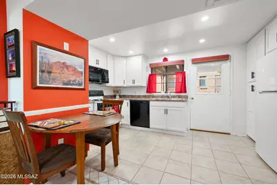 482 S Paseo Pena #B, Green Valley, AZ 85614 - Photo 9