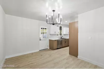 4221 E 31st Street, Tucson, AZ 85711 - Photo 9