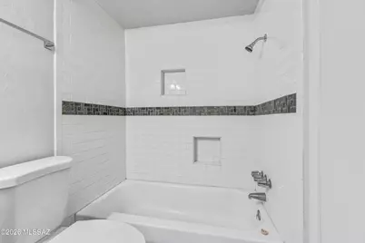 1620 N Wilmot Road #UNIT S435, Tucson, AZ 85712 - Photo 11