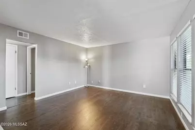 1620 N Wilmot Road #UNIT S435, Tucson, AZ 85712 - Photo 3