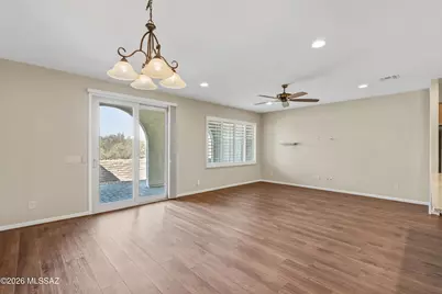 1717 E Sage Thrasher Drive, Green Valley, AZ 85614 - Photo 7
