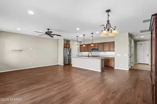 1717 E Sage Thrasher Dr, Green Valley, AZ 85614 - Photo 9