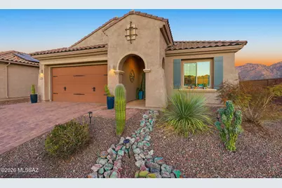 795 E Romsdalen Road, Oro Valley, AZ 85755 - Photo 1