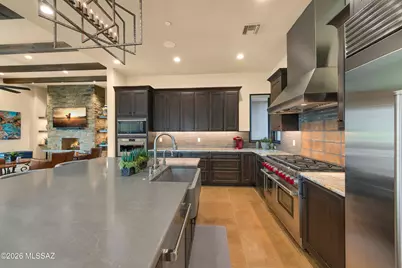 6095 W Seven Saguaros Circle, Marana, AZ 85658 - Photo 11