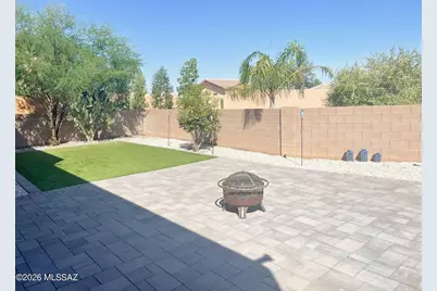 8069 N Painted Feather Drive, Tucson, AZ 85743 - Photo 21