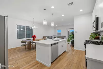 7867 S Walnutview Drive, Tucson, AZ 85757 - Photo 9