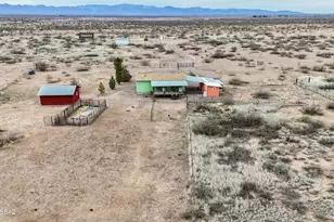 6557 N Kings Hwy, Douglas, AZ 85607 - Photo 1