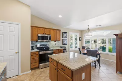 976 N Night Heron Drive, Green Valley, AZ 85614 - Photo 21