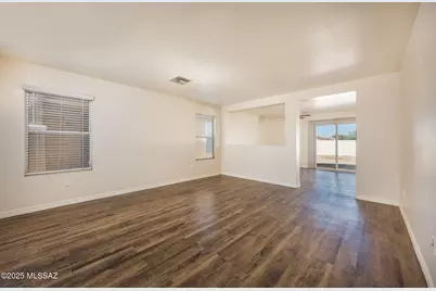 8296 W Redshank Drive, Tucson, AZ 85757 - Photo 7