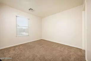 8296 W Redshank Dr, Tucson, AZ 85757 - Photo 13