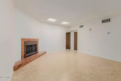 5935 E Sun County Boulevard, Tucson, AZ 85712 - Photo 7