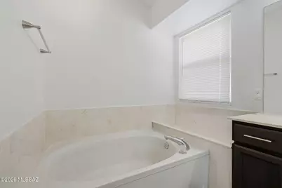 7976 E Alandale Place, Tucson, AZ 85715 - Photo 15