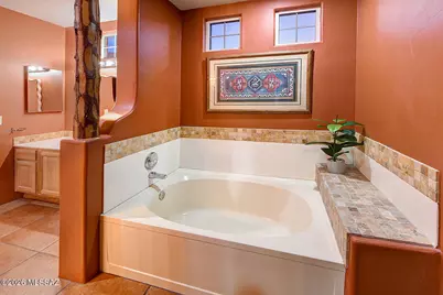 10440 E Roylstons Lane, Tucson, AZ 85747 - Photo 13