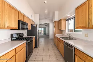 8119 N Peppersauce Dr, Tucson, AZ 85704 - Photo 17