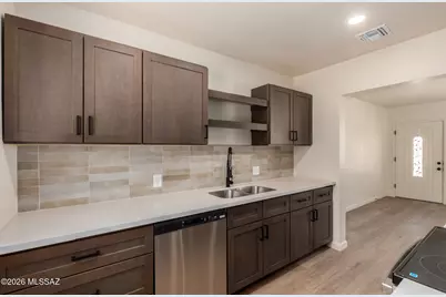 2932 N Castro Avenue, Tucson, AZ 85705 - Photo 1
