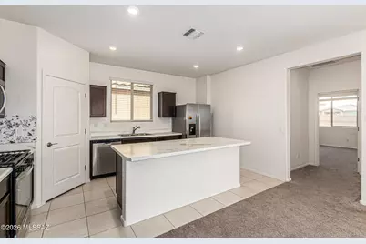 12612 N Krista Avenue, Marana, AZ 85653 - Photo 11