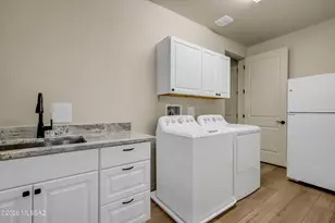 8164 S Expedition Dr, Tucson, AZ 85747 - Photo 23