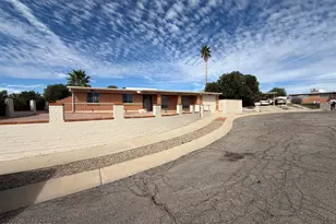 2022 S Faye Pl, Tucson, AZ 85748 - Photo 3