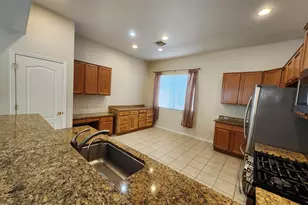 995 W Waxleaf Pl, Oro Valley, AZ 85737 - Photo 13