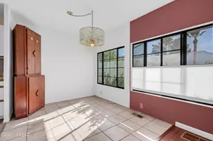 308 W Weisshorn St, Tucson, AZ 85737 - Photo 5