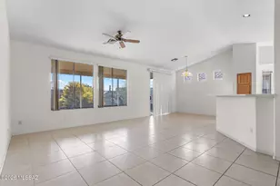 9358 N Desert Mist Ln, Tucson, AZ 85743 - Photo 5