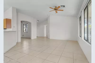 9358 N Desert Mist Lane, Tucson, AZ 85743 - Photo 7