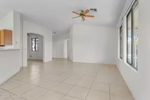 9358 N Desert Mist Ln, Tucson, AZ 85743 - Photo 7