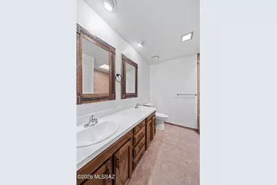 5625 N Camino De La Noche, Tucson, AZ 85718 - Photo 17
