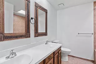 5625 N Camino De La Noche, Tucson, AZ 85718 - Photo 17