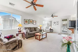 482 W Aspenwood St, Green Valley, AZ 85614 - Photo 11