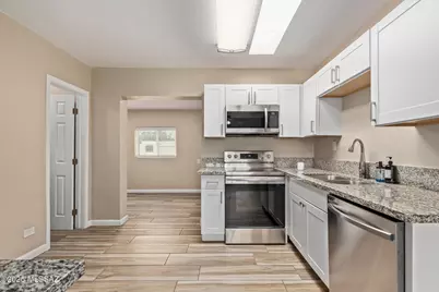 1239 N Beverly Avenue, Tucson, AZ 85712 - Photo 1