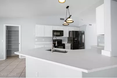 10235 E Rainbow Meadow Drive, Tucson, AZ 85747 - Photo 19