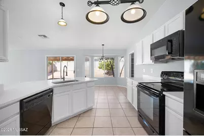 10235 E Rainbow Meadow Drive, Tucson, AZ 85747 - Photo 23