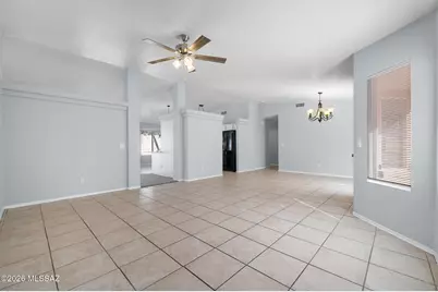 10235 E Rainbow Meadow Drive, Tucson, AZ 85747 - Photo 7