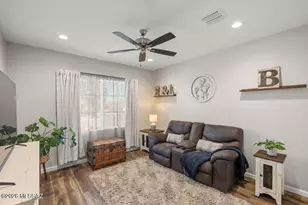 1605 E Balestra Way, Green Valley, AZ 85614 - Photo 17