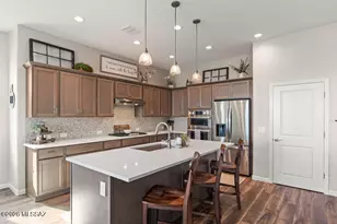 1605 E Balestra Way, Green Valley, AZ 85614 - Photo 13