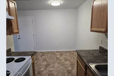 6301 N Barcelona Court #1010, Tucson, AZ 85704 - Photo 5