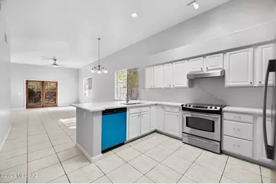 6683 N Calle Sin Nombre, Tucson, AZ 85718 - Photo 9