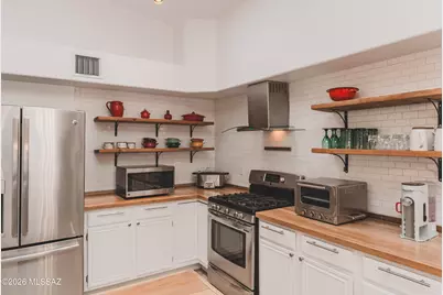 10630 E Northern Crest Drive, Tucson, AZ 85748 - Photo 9