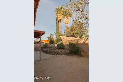 10630 E Northern Crest Drive, Tucson, AZ 85748 - Photo 37