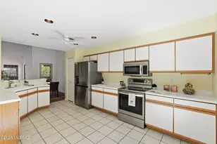 65 E Horizon Cir, Tucson, AZ 85737 - Photo 17