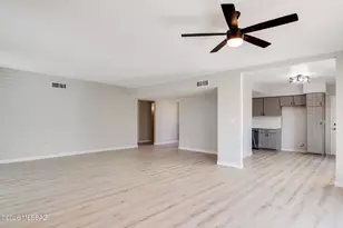 121 W Vista Grande Dr, Tucson, AZ 85704 - Photo 5