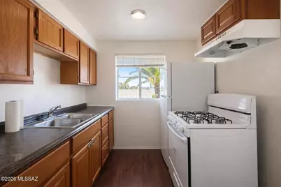 4526 E 18th Street, Tucson, AZ 85711 - Photo 3