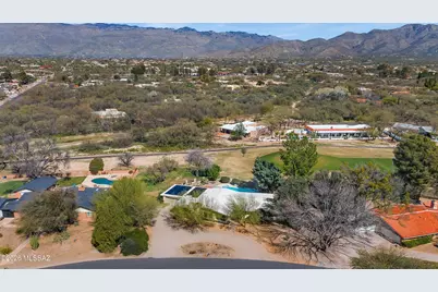 11915 E Barbary Coast Road, Tucson, AZ 85749 - Photo 1