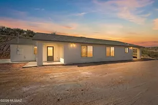 554 Avenida Septiembre, Rio Rico, AZ 85648 - Photo 1
