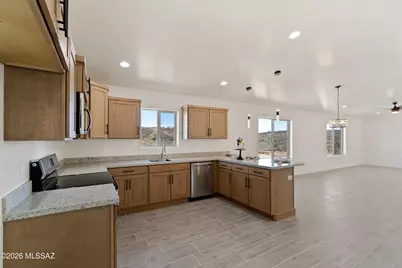 554 Avenida Septiembre, Rio Rico, AZ 85648 - Photo 9