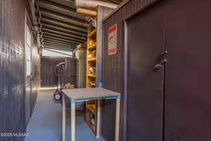 957 N Miller Dr, Tucson, AZ 85710 - Photo 33